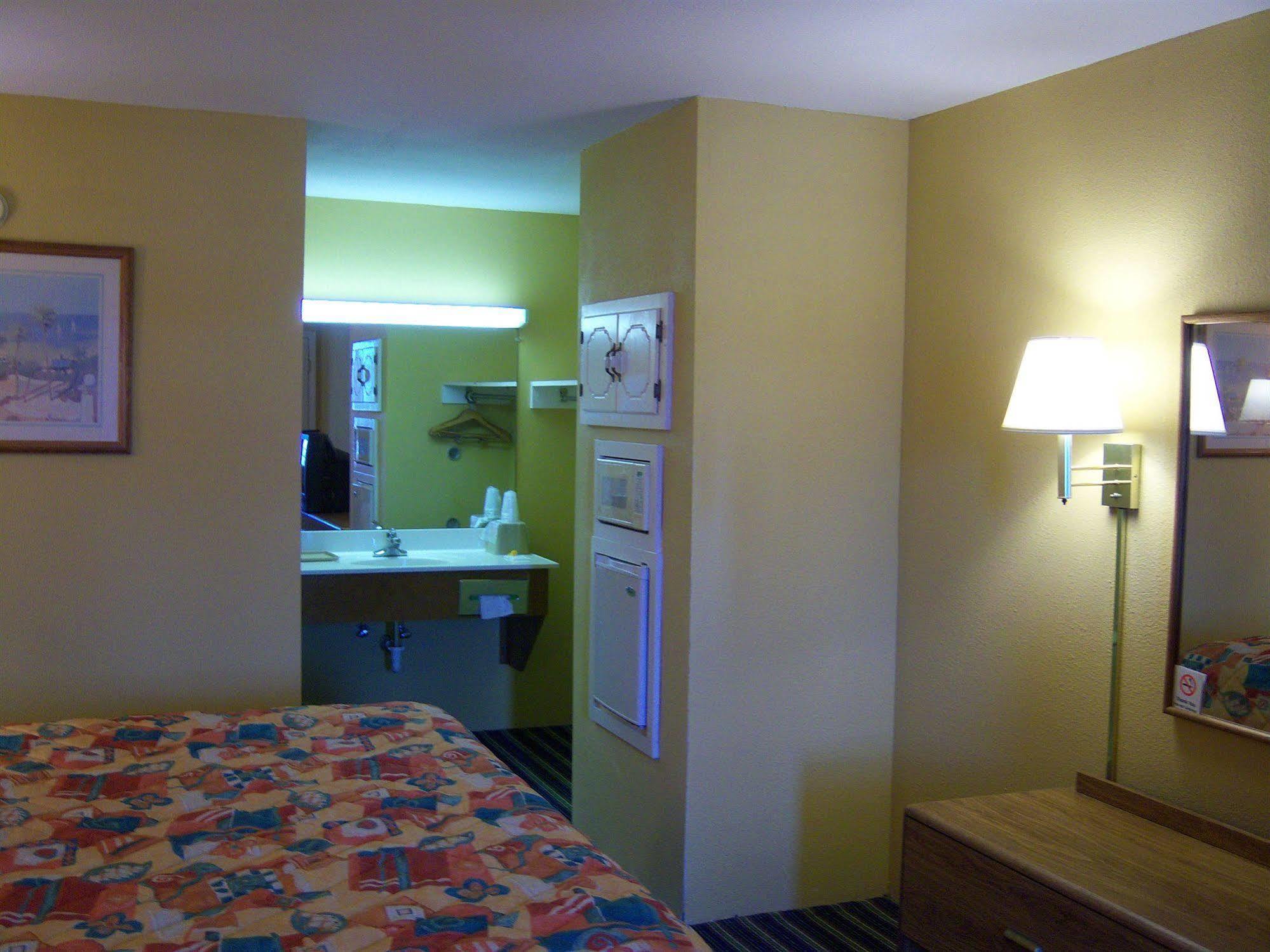 Days Inn Guntersville Exterior foto